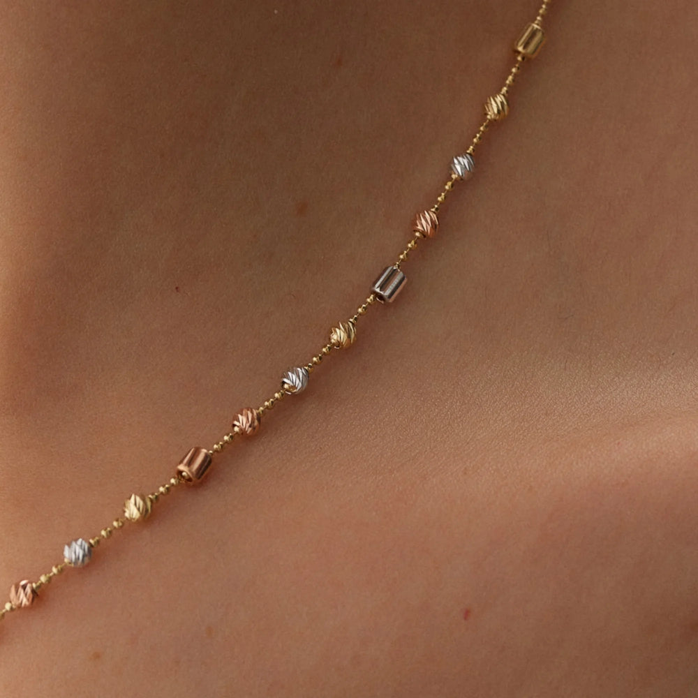 14k-altin-renkli-zincir-kolye