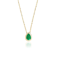 Pear Zümrüt Kolye