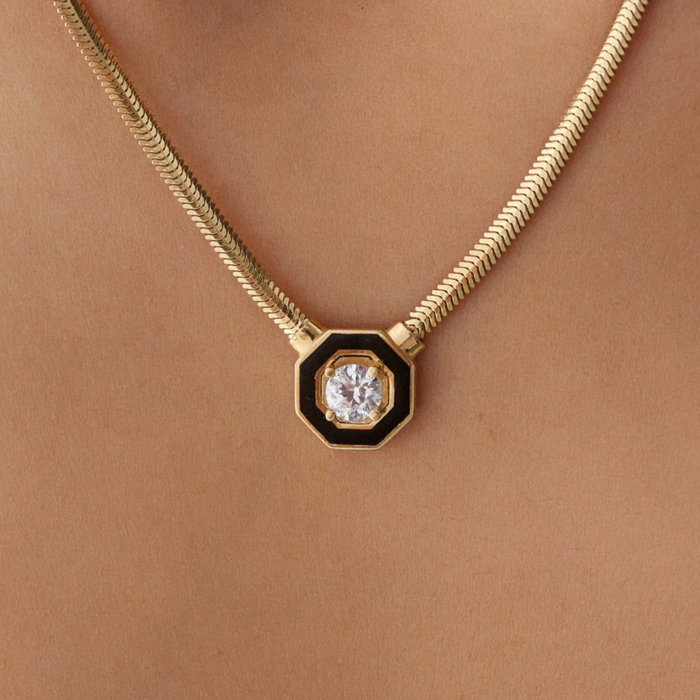 siyah-mineli-tektas-kolye