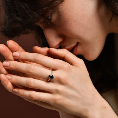 14-Ayar-Altin-Oval-Safir-Yuzuk