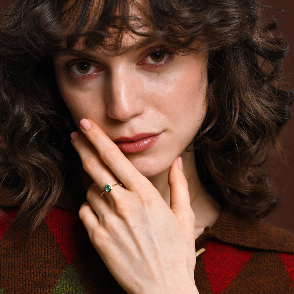 14-Ayar-Altin-Round-Zumrut-Yuzuk