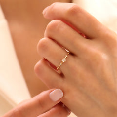 14 Ayar Altın Minimal Yıldız Yüzük