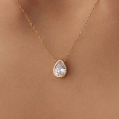 14_Ayar_Altin_Tasli_Damla_Kolye