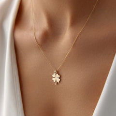 14_Ayar_Altin_Yonca_Kolye_1