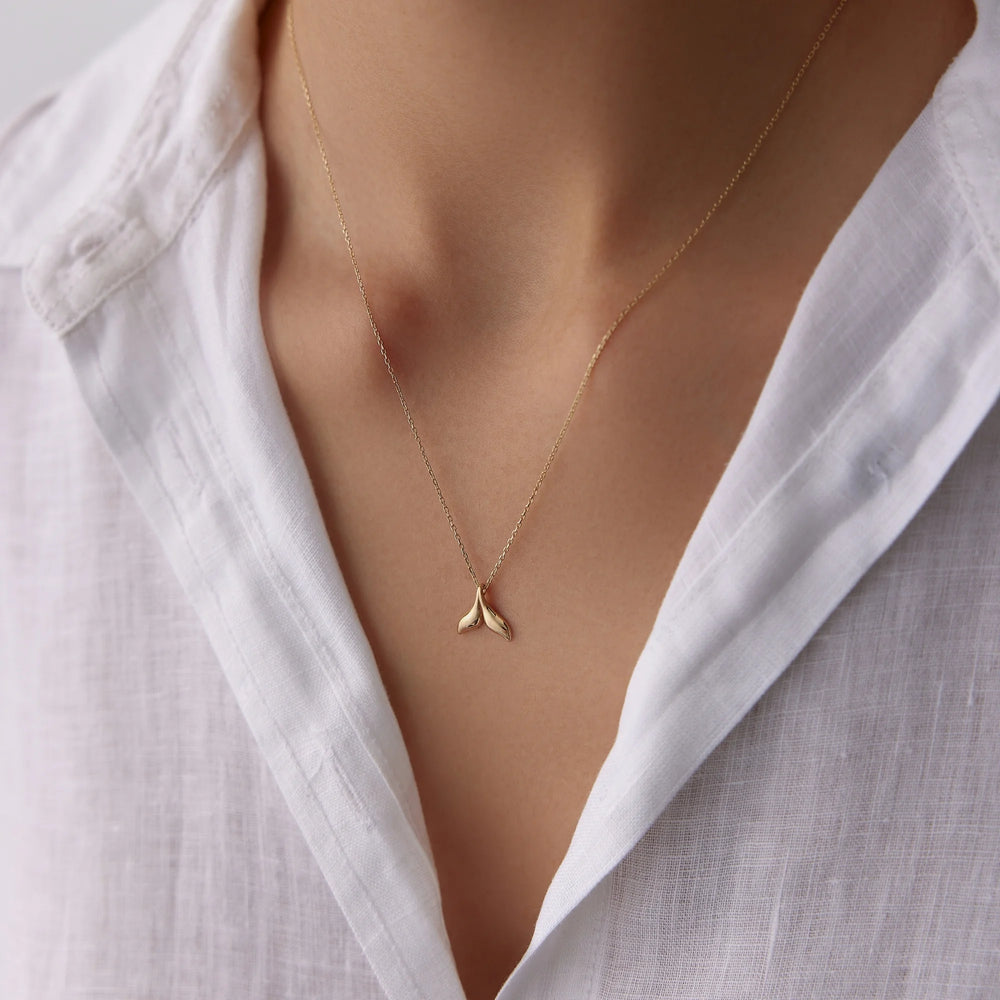 14k-altin-balina-kuyrugu-kolye-3