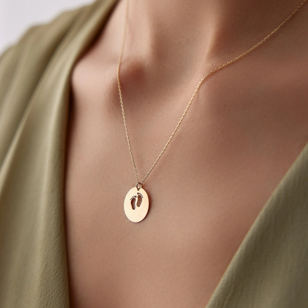 14k-altin-bebek-ayak-izi-kolye-3