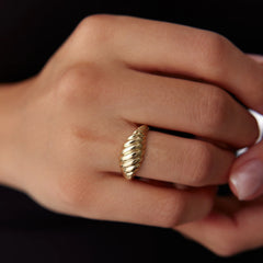 14k-altin-kruvasan-yuzuk-3