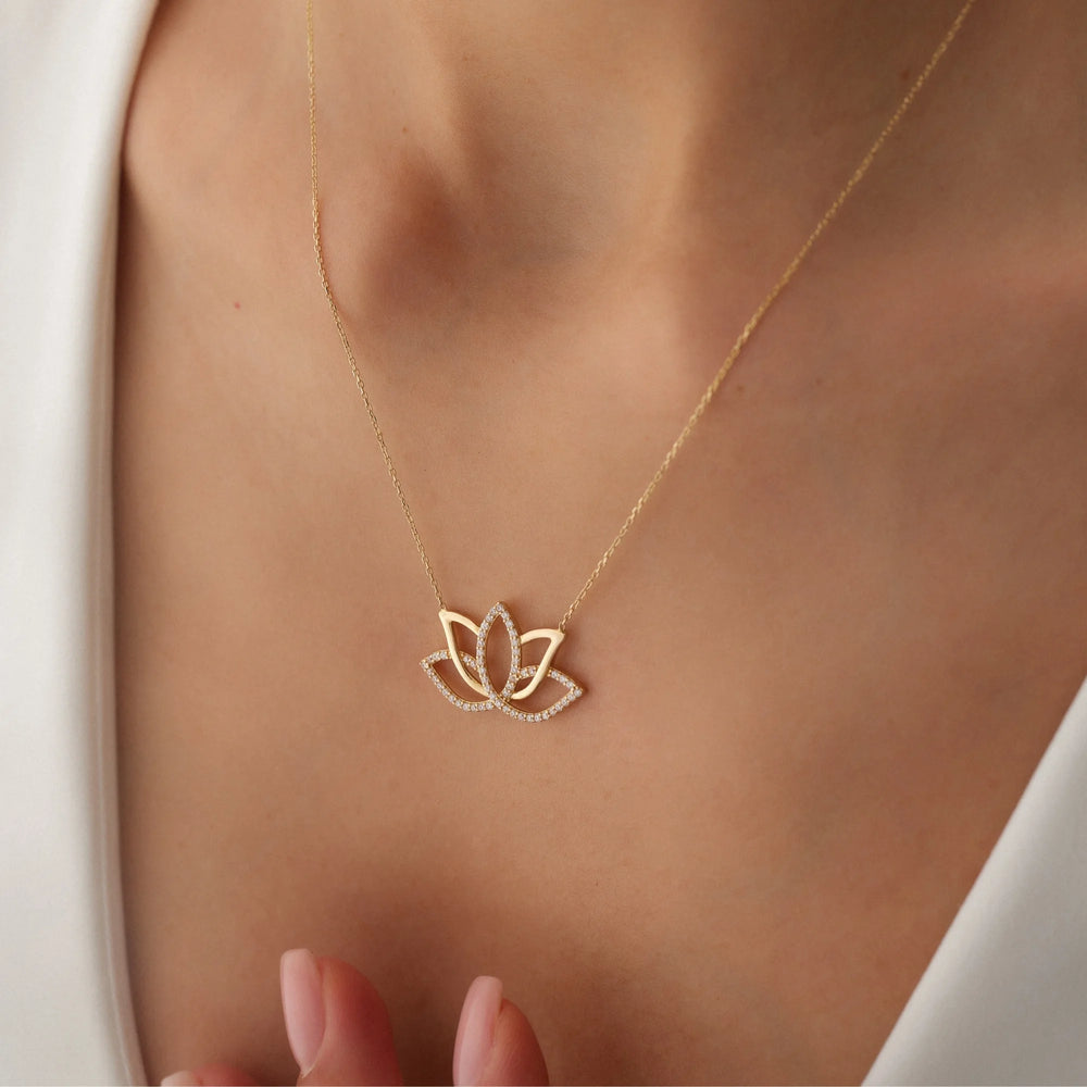14k-altin-lotus-cicegi-kolye-5