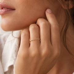 14k-altin-mini-burgu-yuzuk-3