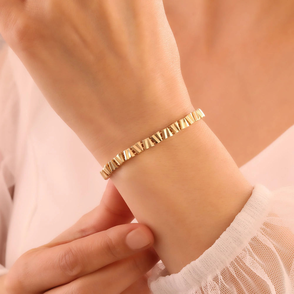14k-altin-piramit-bileklik-2