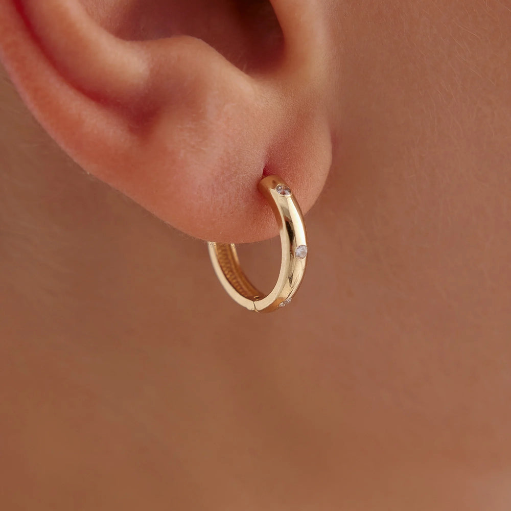 14k-altin-tasli-halka-kupe