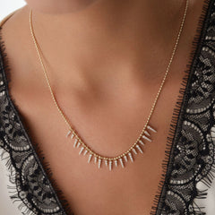 14k-altin-tasli-sallantili-kolye-11