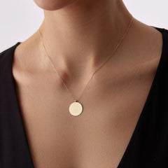 14k-altin-yuvarlak-plaka-kolye-2