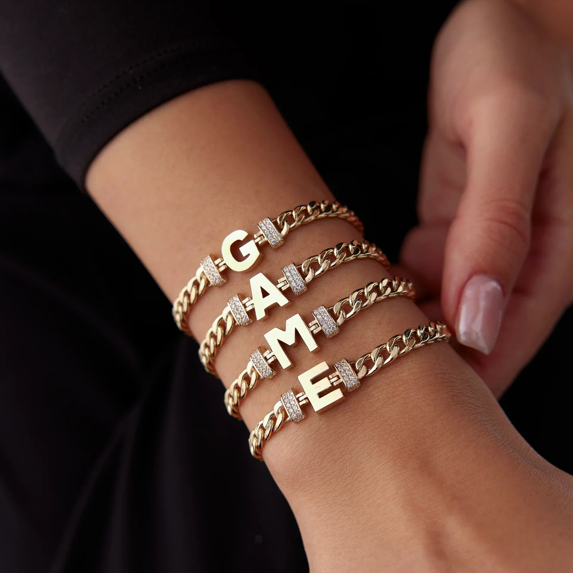 14 Ayar Altın Gurmet Zincir Harf Bileklik