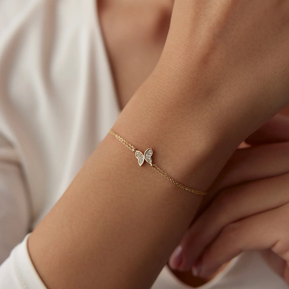 14 Ayar Altın Taşlı Kelebek Bileklik