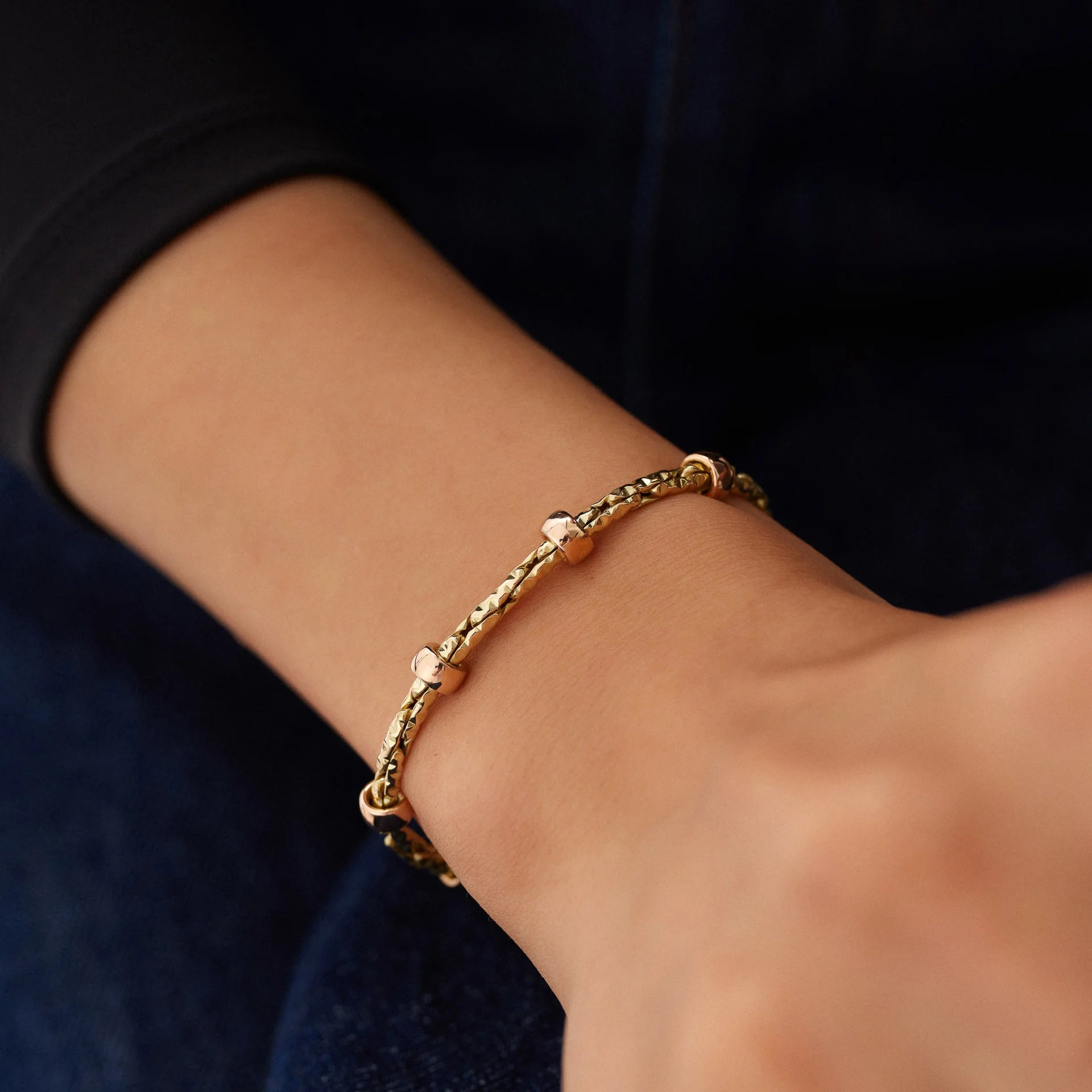 14 Ayar Altın Tasarım Bileklik