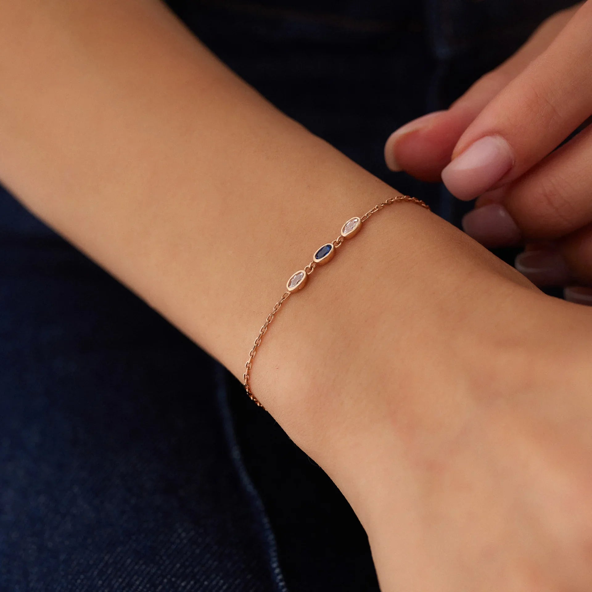 14 Ayar Altın Minimal Bileklik