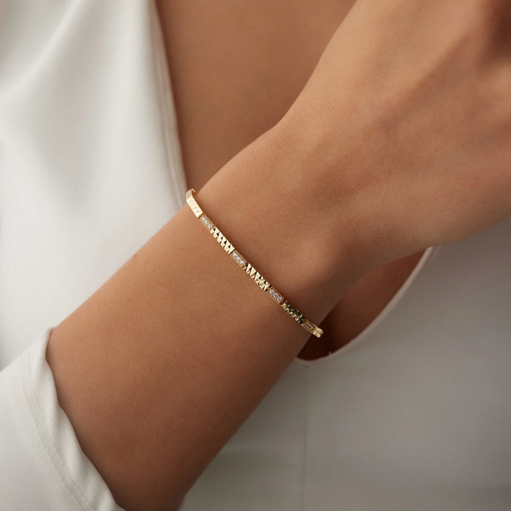 14 Ayar Altın Sıralı Taşlı & Kalemli Küp Bileklik