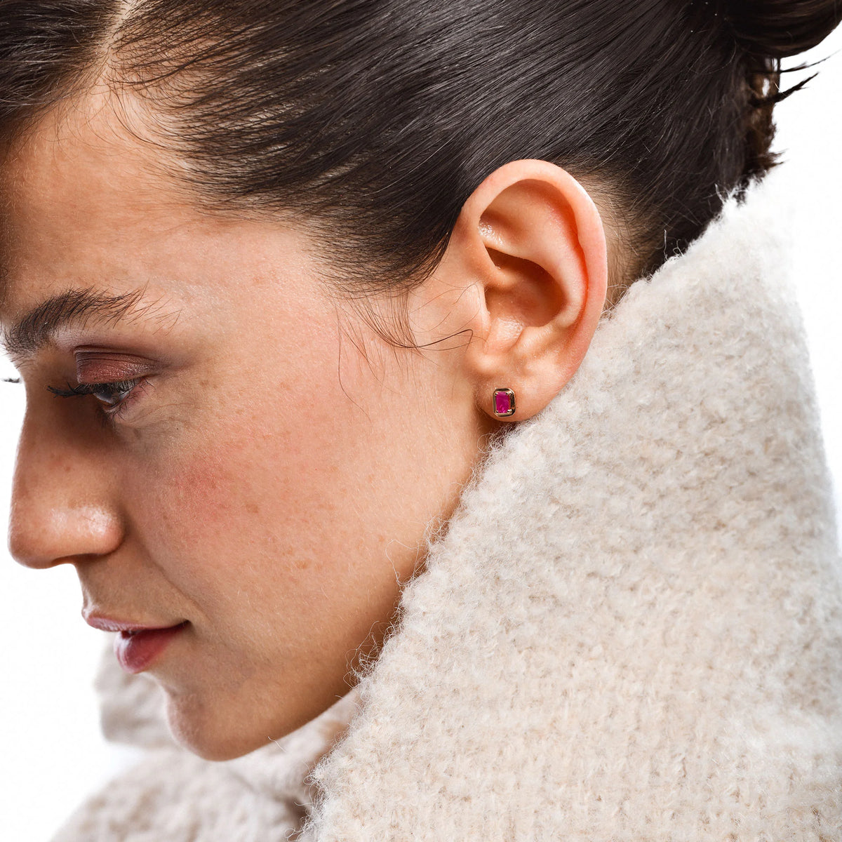 14-Ayar-Altin-Emerald-Yakut-Kupe