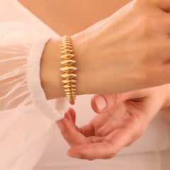 14 Ayar Altın Dilimli Kelepçe