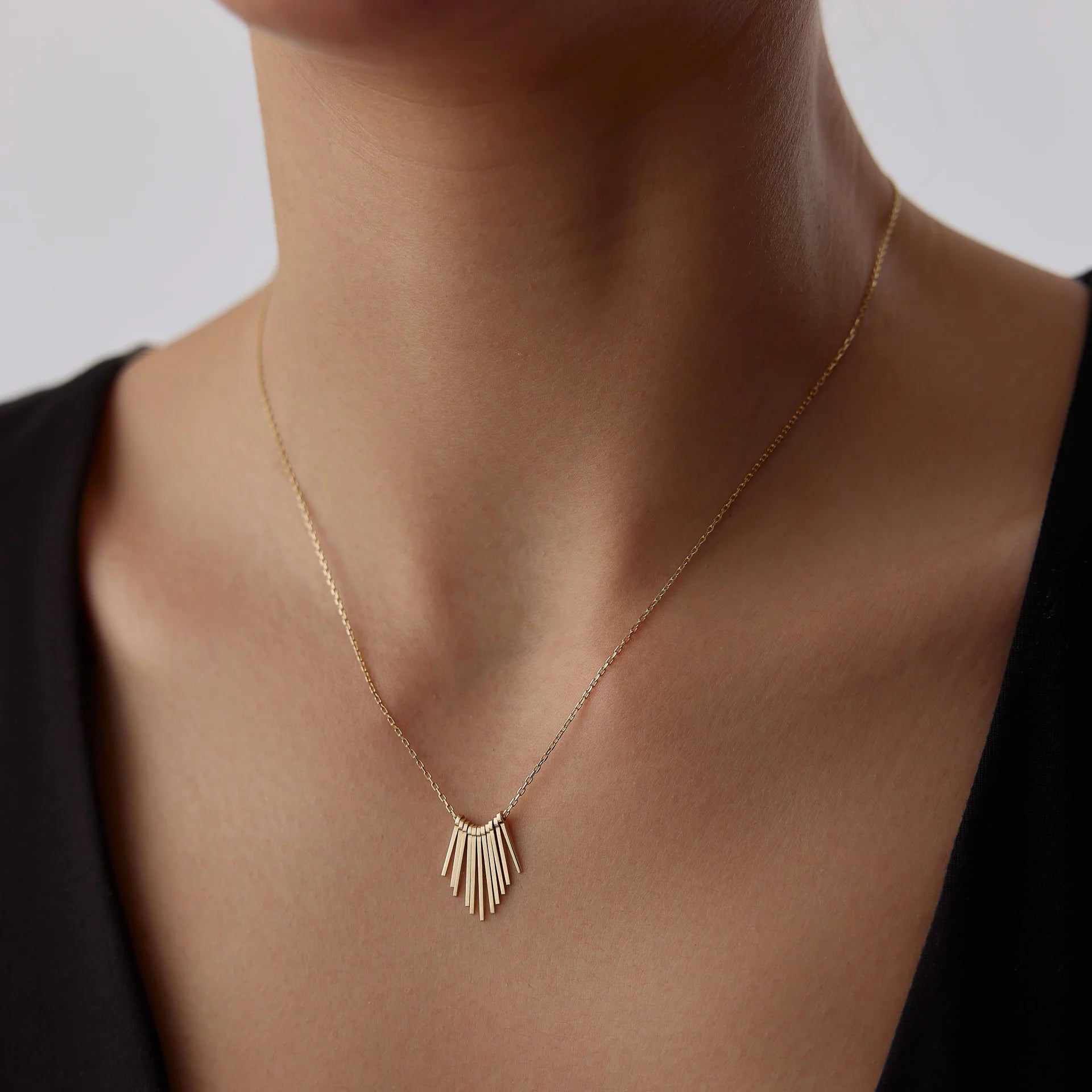 14 Ayar Altın Sıralı Çubuk Kolye