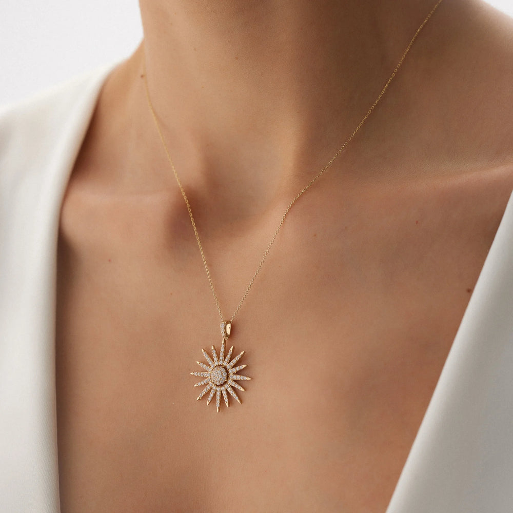 14 Ayar Altın Güneş Kolye