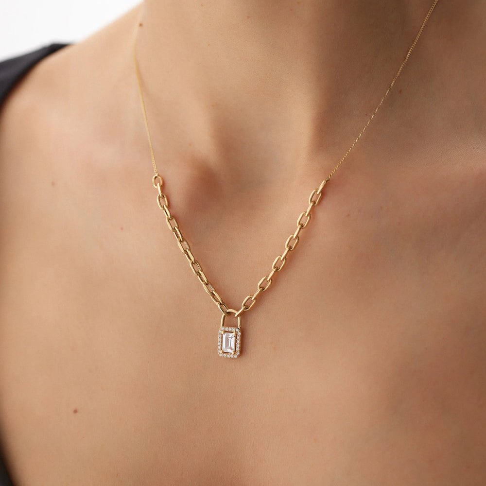 14 Ayar Altın Tasarım Baget Kolye