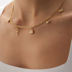 14 Ayar Altın Charm Kolye