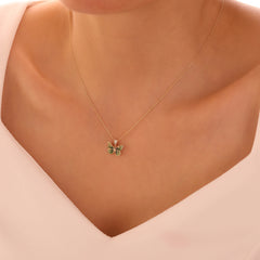 14 Ayar Altın Yeşil Kelebek Kolye
