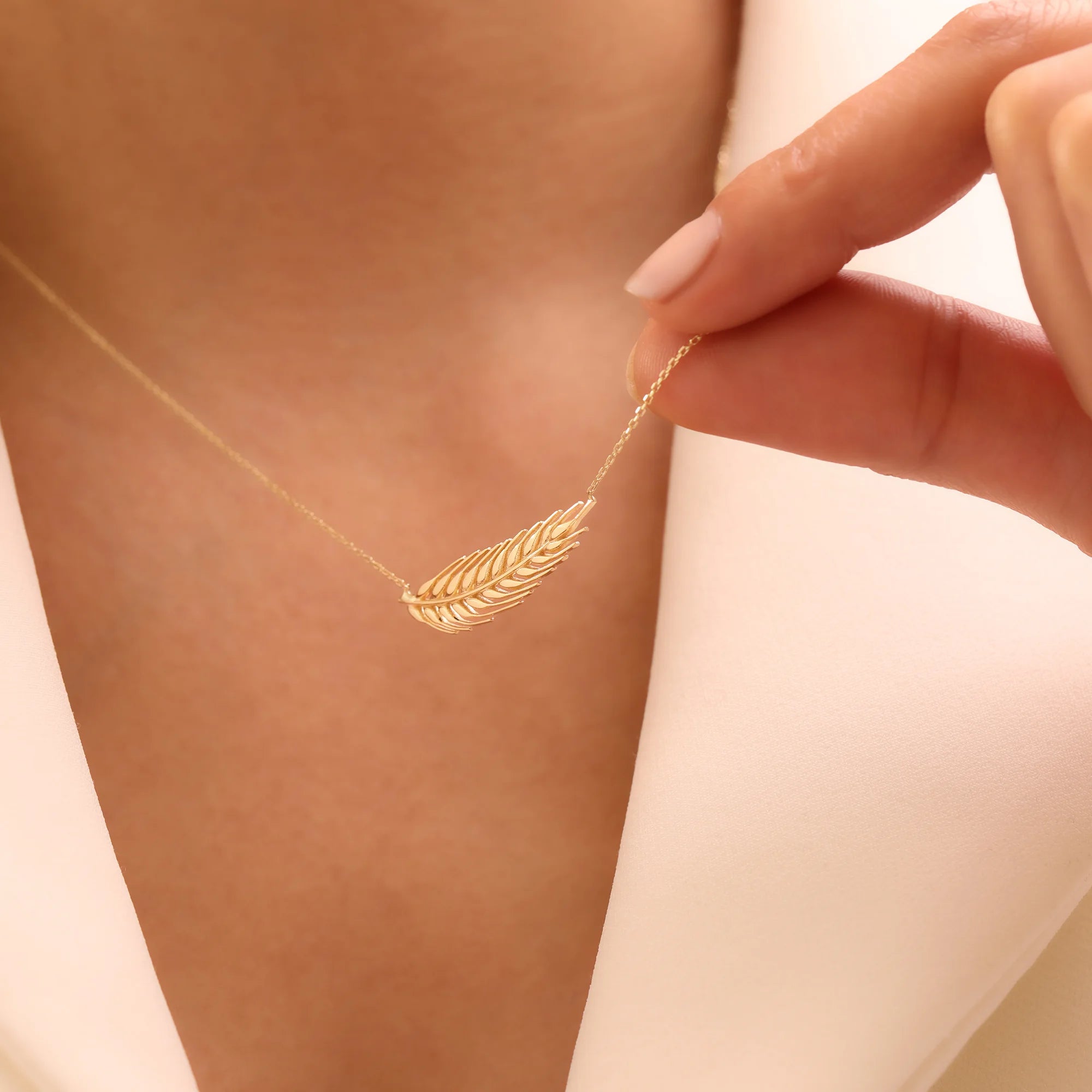 14 Ayar Altın Başak Kolye