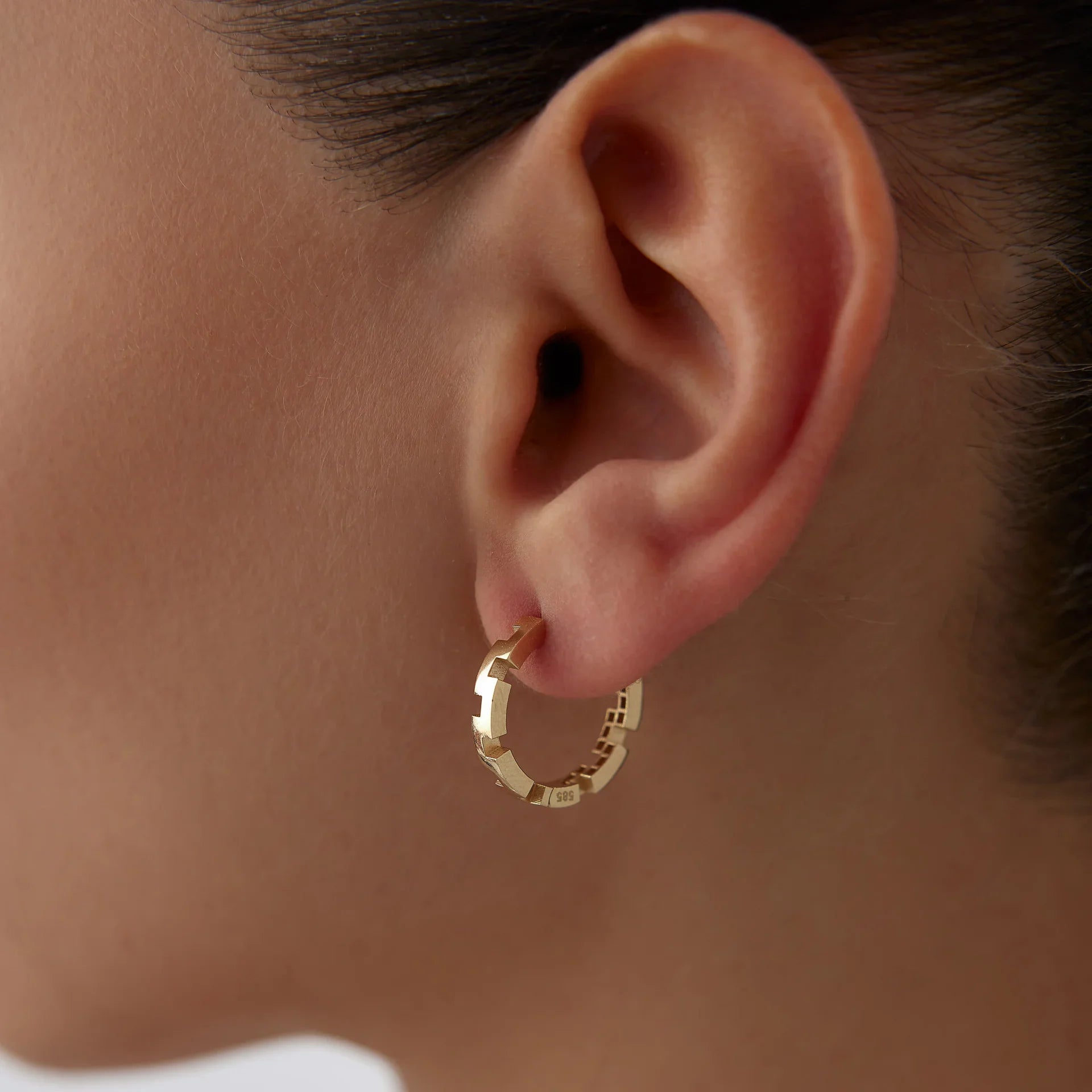 14 Ayar Altın Grek Halka Küpe