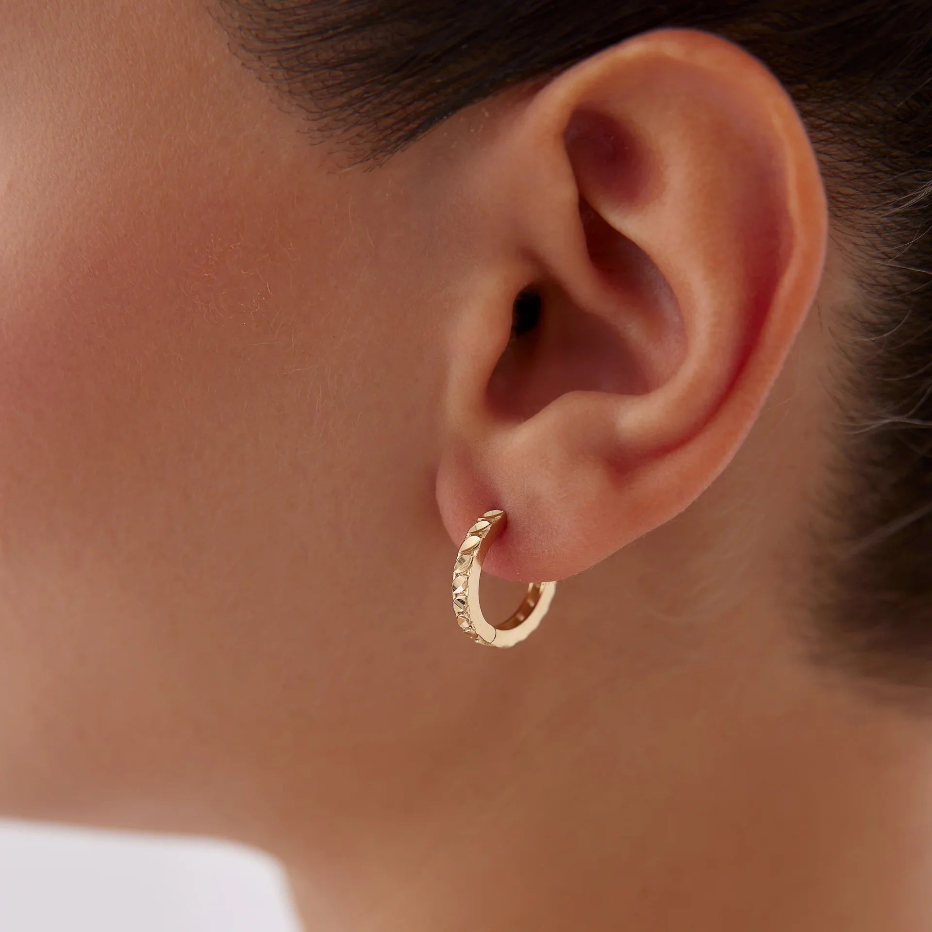 14 Ayar Altın Yuva Halka Küpe