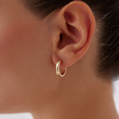 14 Ayar Altın Kavisli Halka Küpe