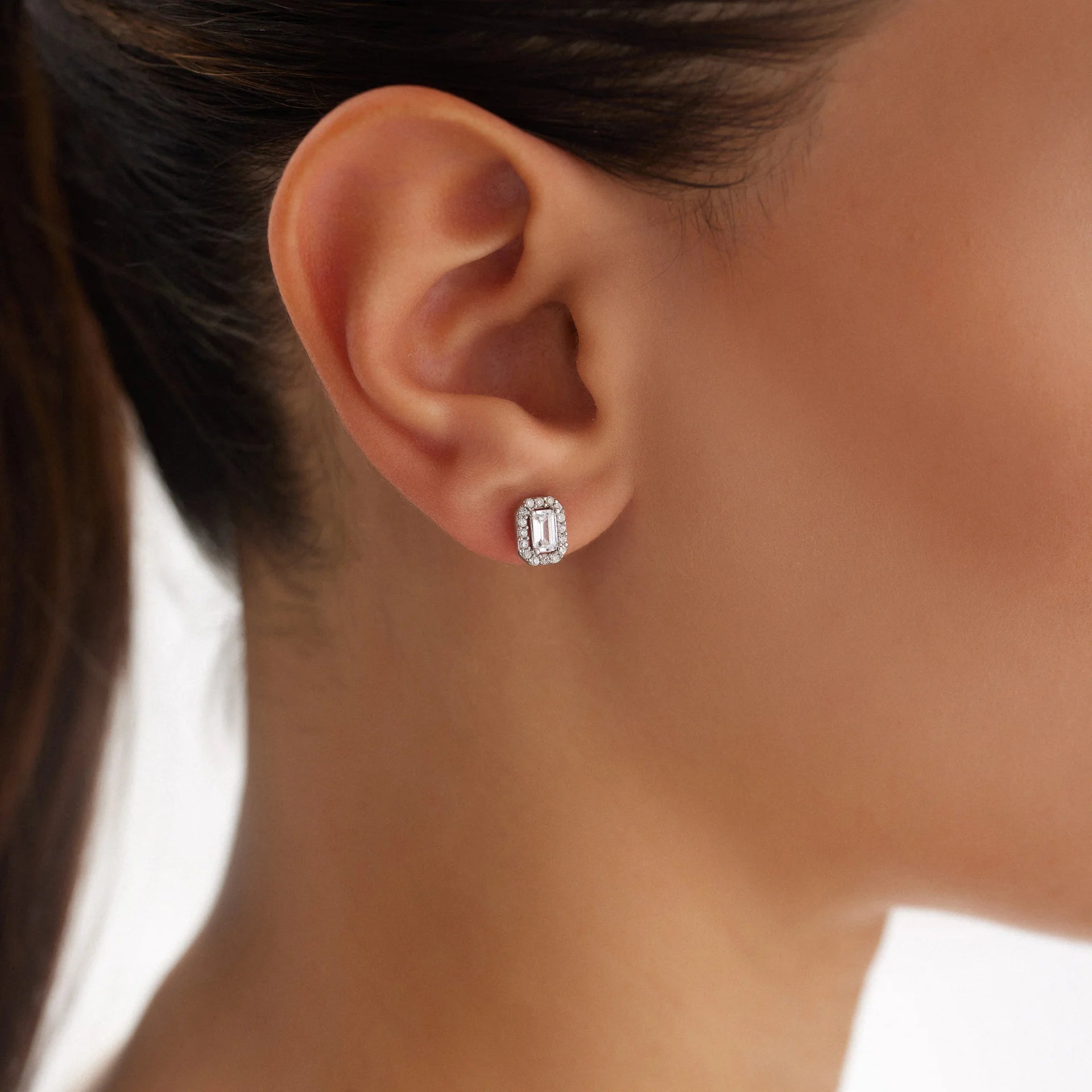 14 Ayar Altın Baget Küpe