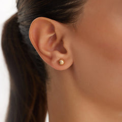 14 Ayar Altın Çiçek Desen Top Küpe