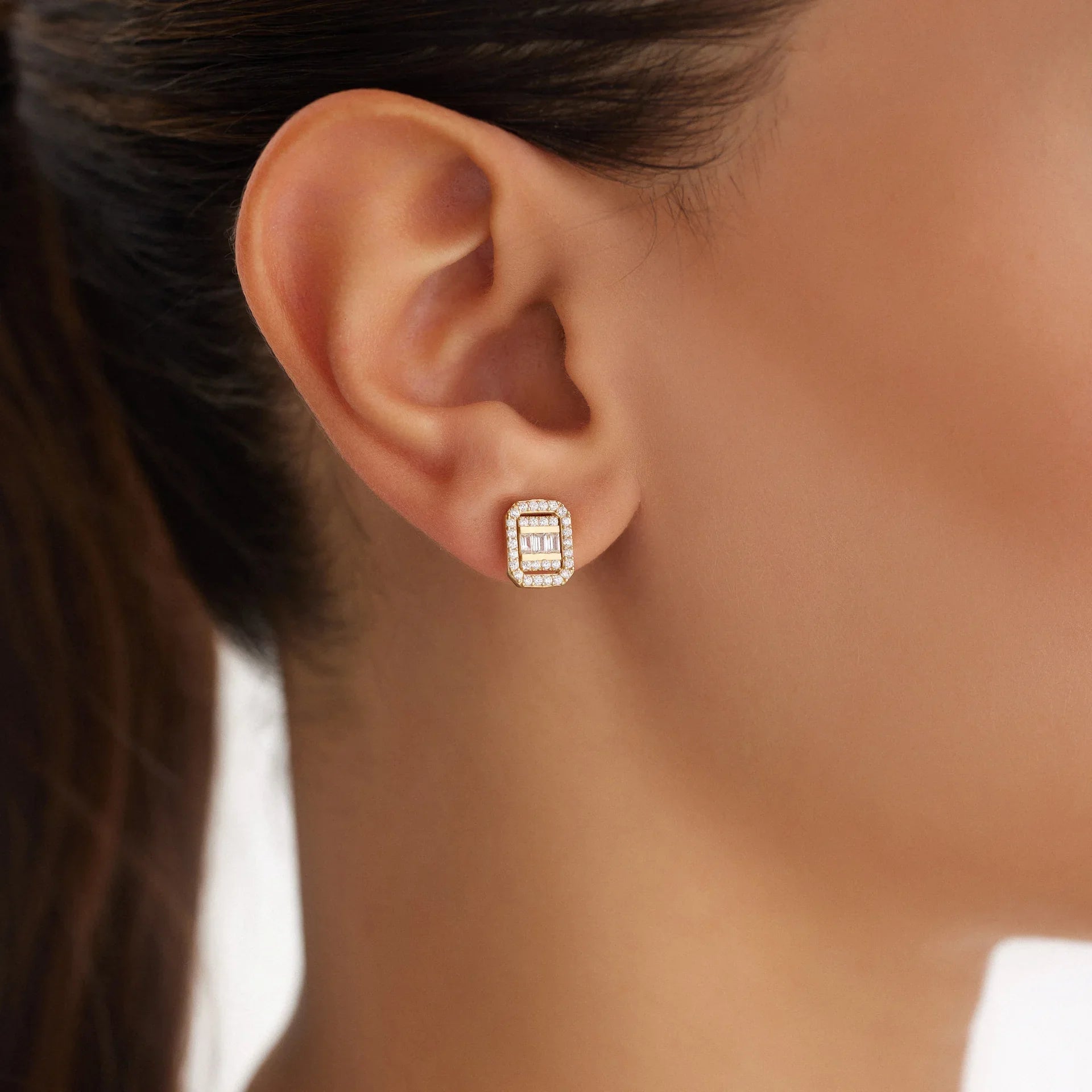 14 Ayar Altın Baget Küpe