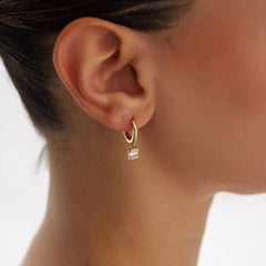 14 Ayar Altın Baget Sallantılı Halka Küpe