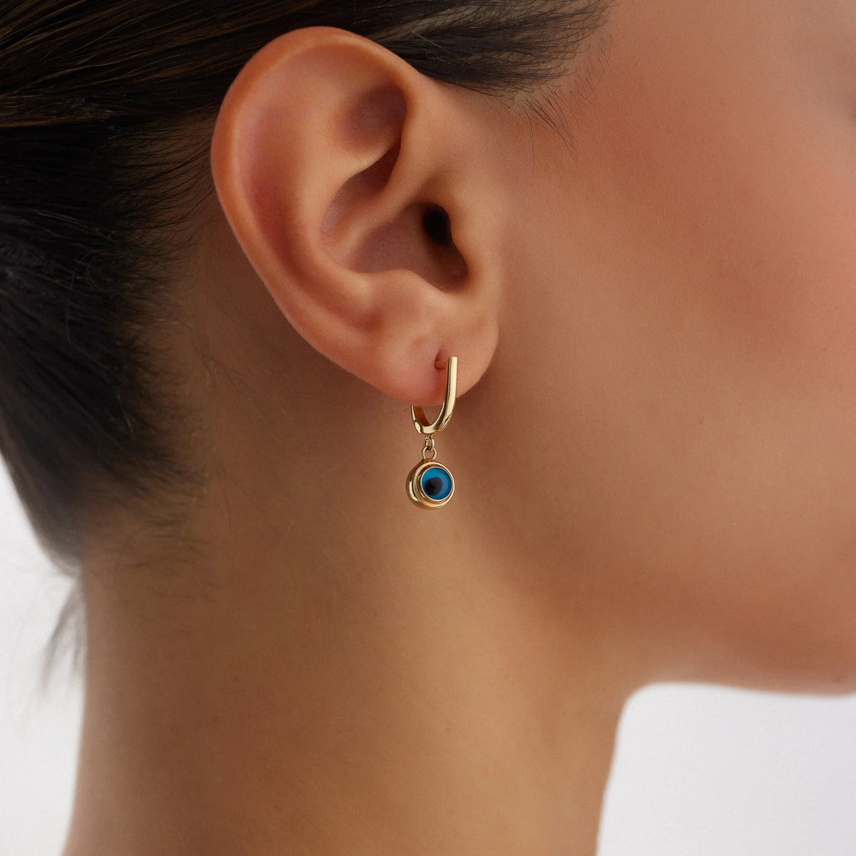 14 Ayar Altın Göz Sallantılı Küpe