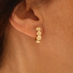 14 Ayar Altın Sıralı Halka Küpe