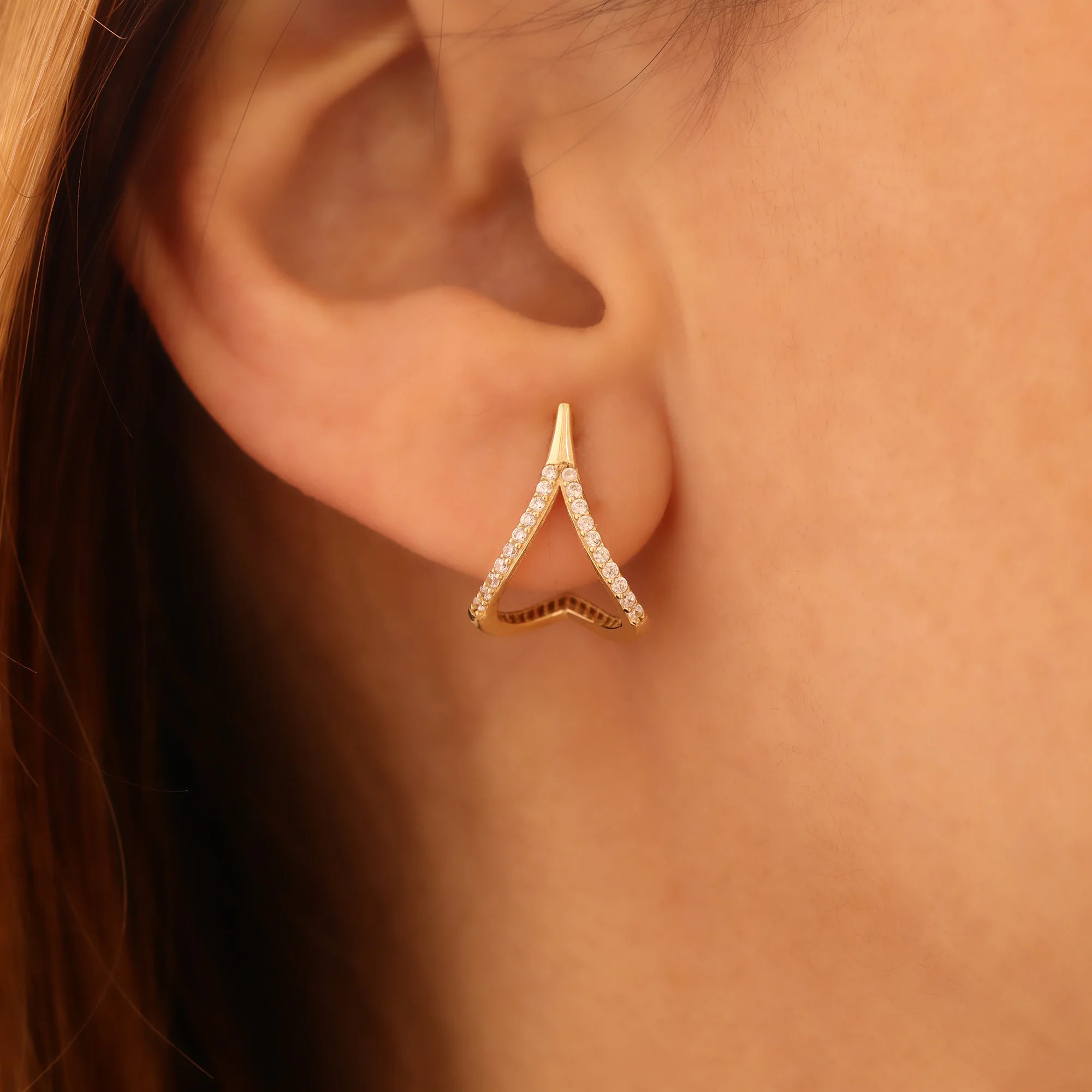 14 Ayar Altın Damla Tasarım Küpe