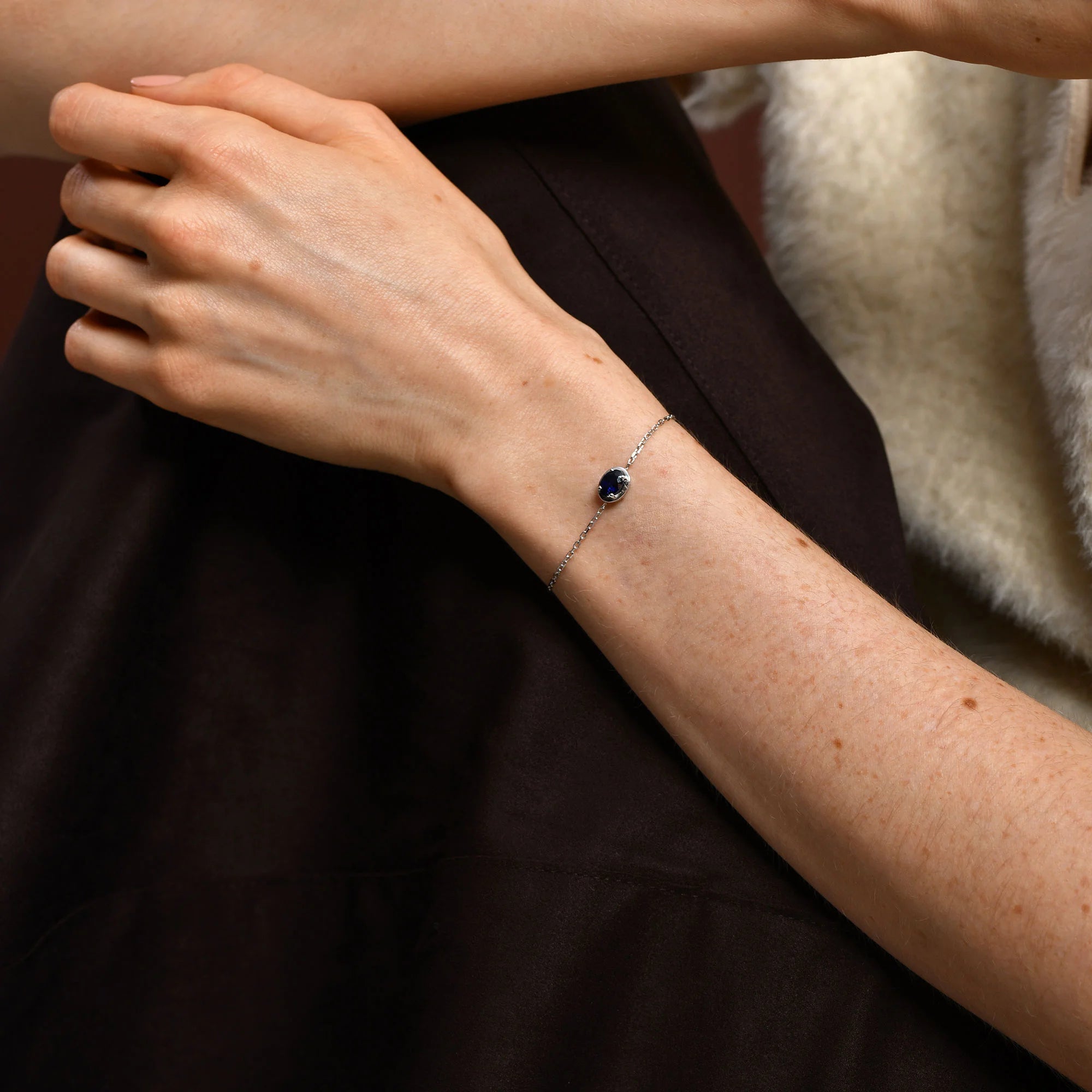 14-Ayar-Altin-Oval-Safir-Bileklik