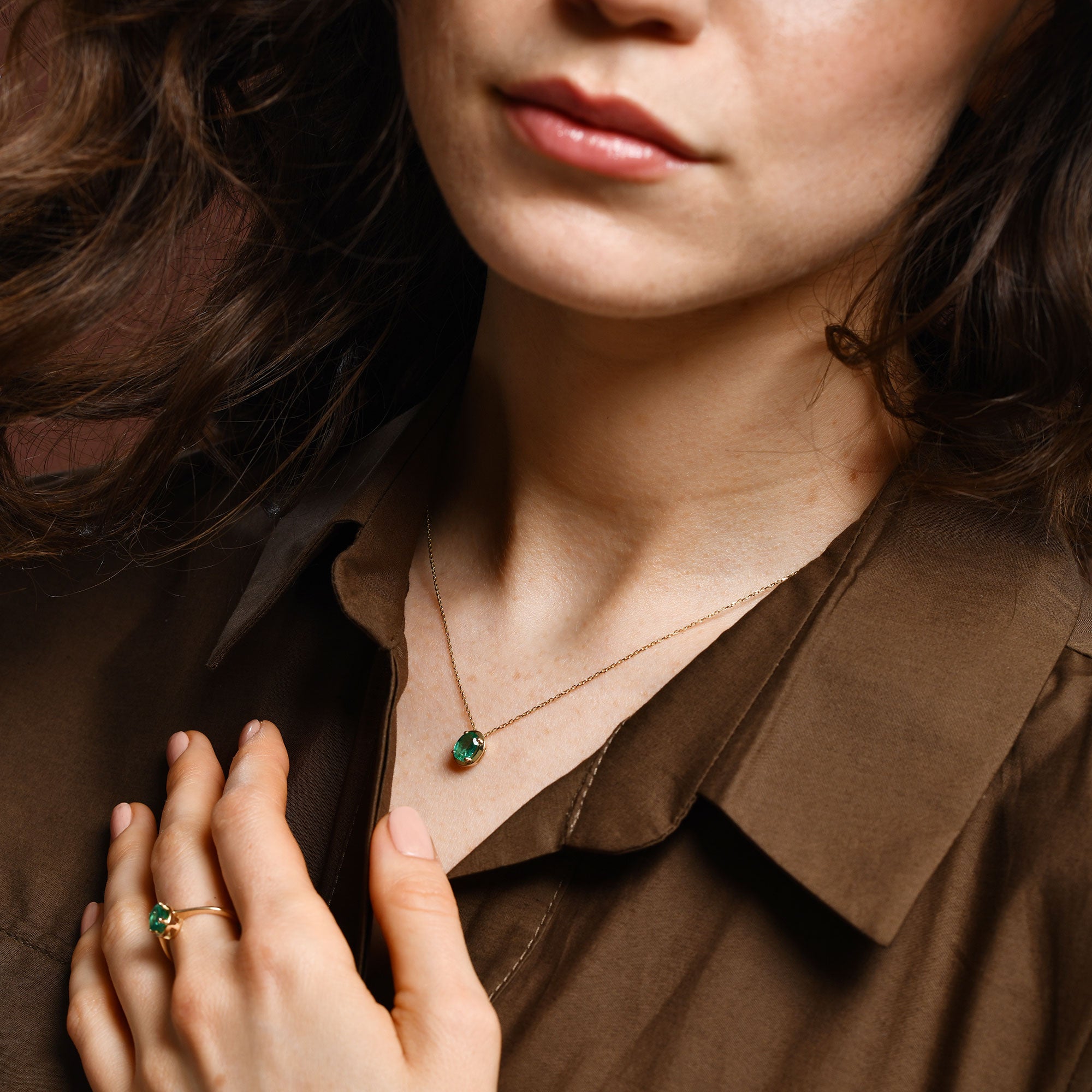 14-Ayar-Altin-Oval-Zumrut-Kolye