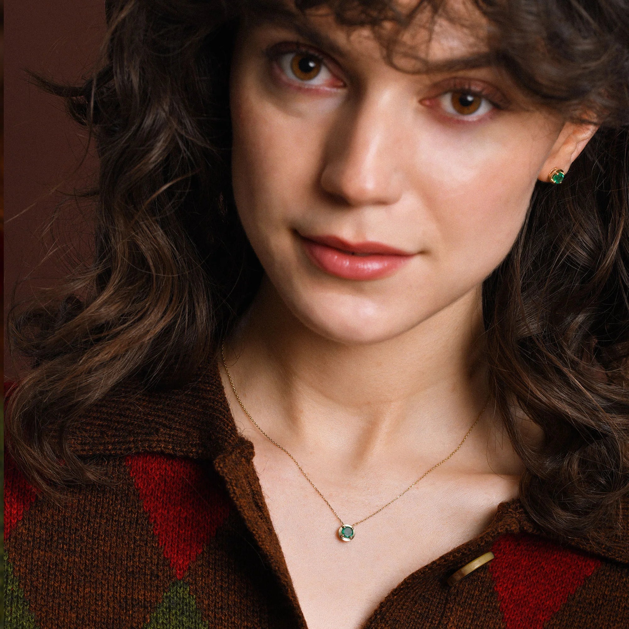 14-Ayar-Altin-Round-Zumrut-Kolye