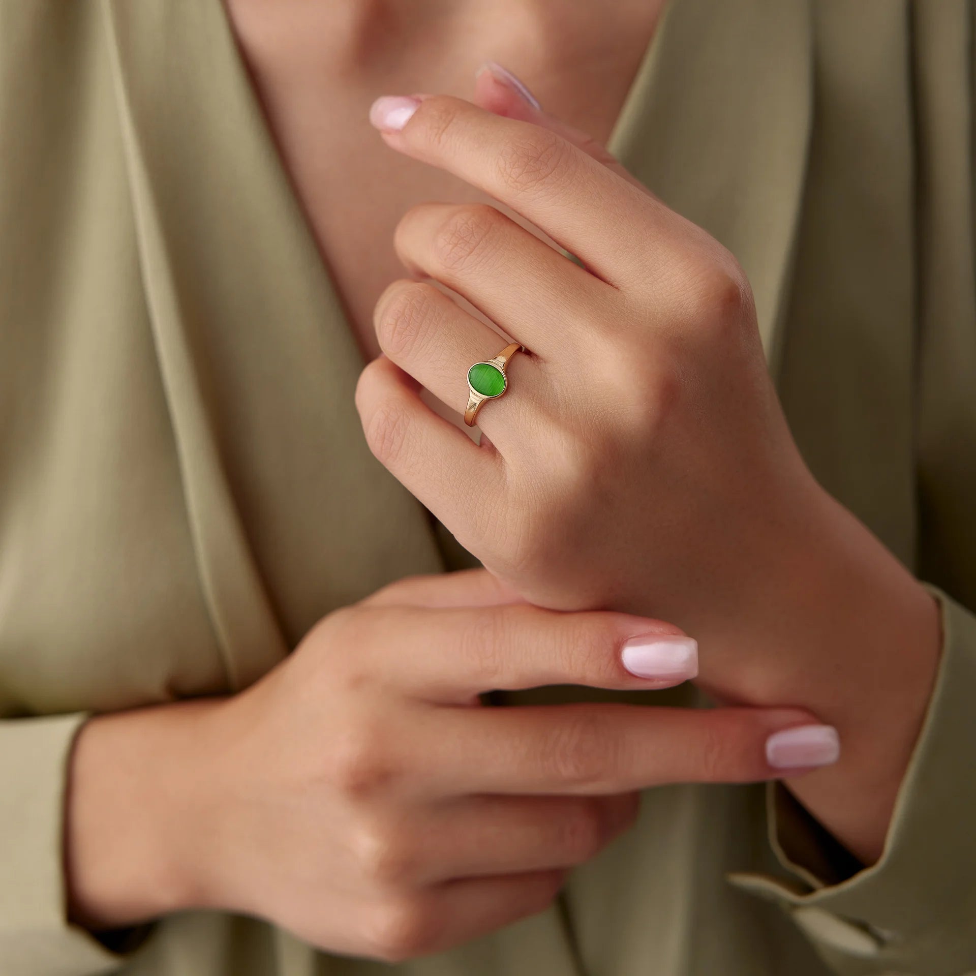 14 Ayar Altın Peridot Taşlı Yüzük