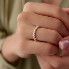 14 Ayar Altın Asimetrik Baget Yüzük