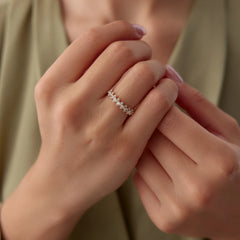 14 Ayar Altın Asimetrik Baget Yüzük