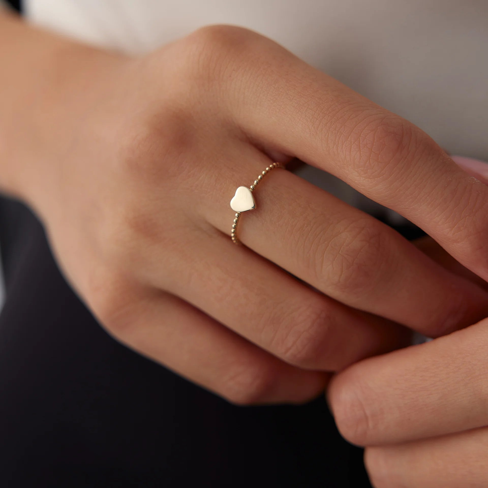 14 Ayar Altın Kalpli Plaka Yüzük