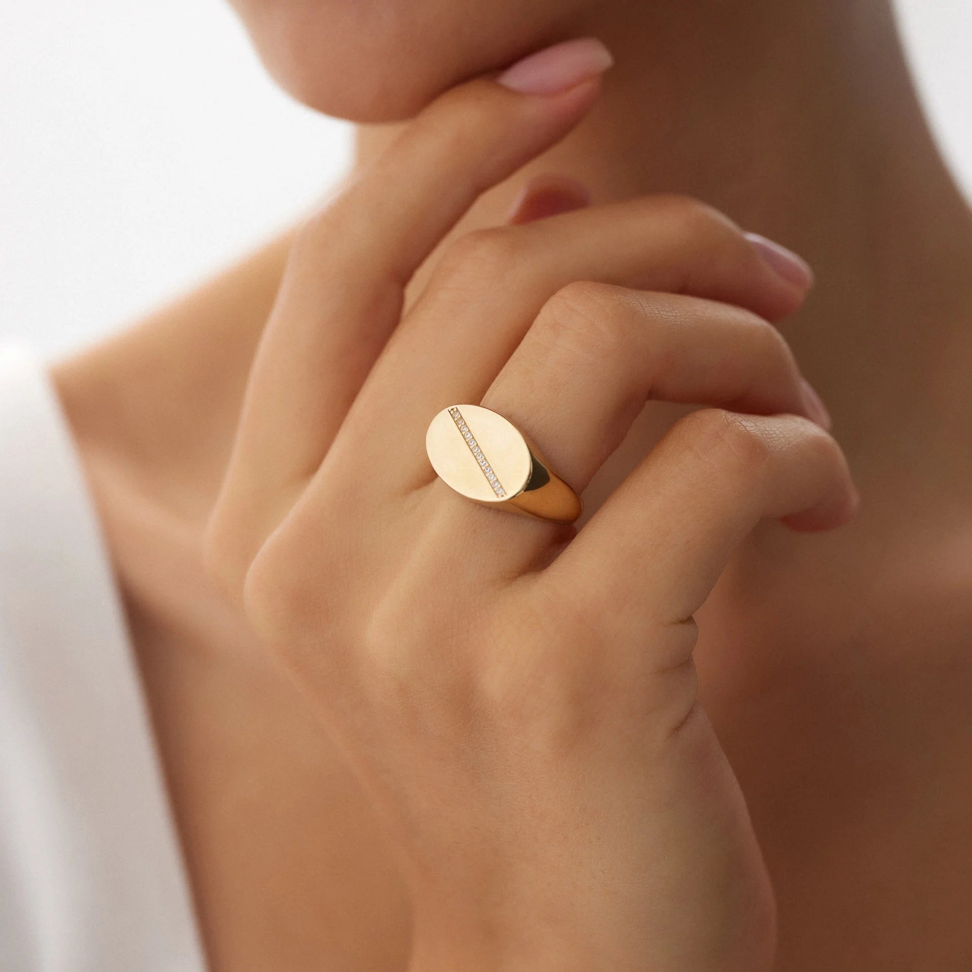 14 Ayar Altın Çizgi Şövalye Yüzük