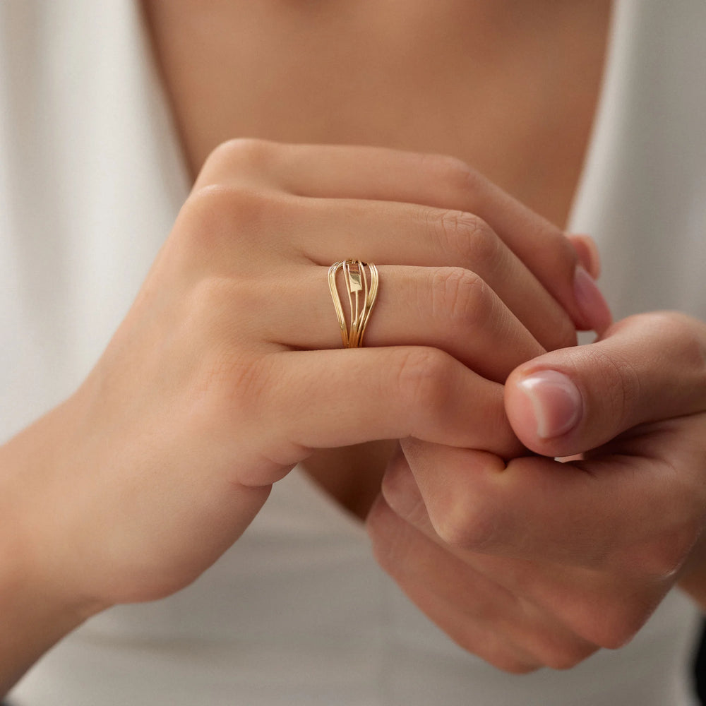 14 Ayar Altın Sarmal Plaka Yüzük