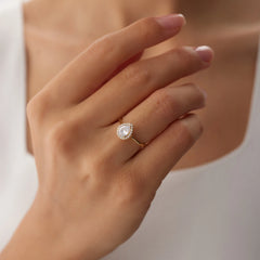 14 Ayar Altın Damla Tektaş Yüzük